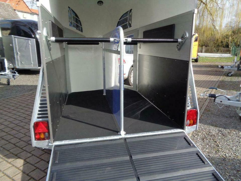 Böckmann Pferdeanhänger, Champion R, ALUBODEN, SaKa, 100 km/h - Pferdeanhänger: das Bild 5 Böckmann Pferdeanhänger, Champion R, ALUBODEN, SaKa, 100 km/h - Pferdeanhänger: das Bild 5