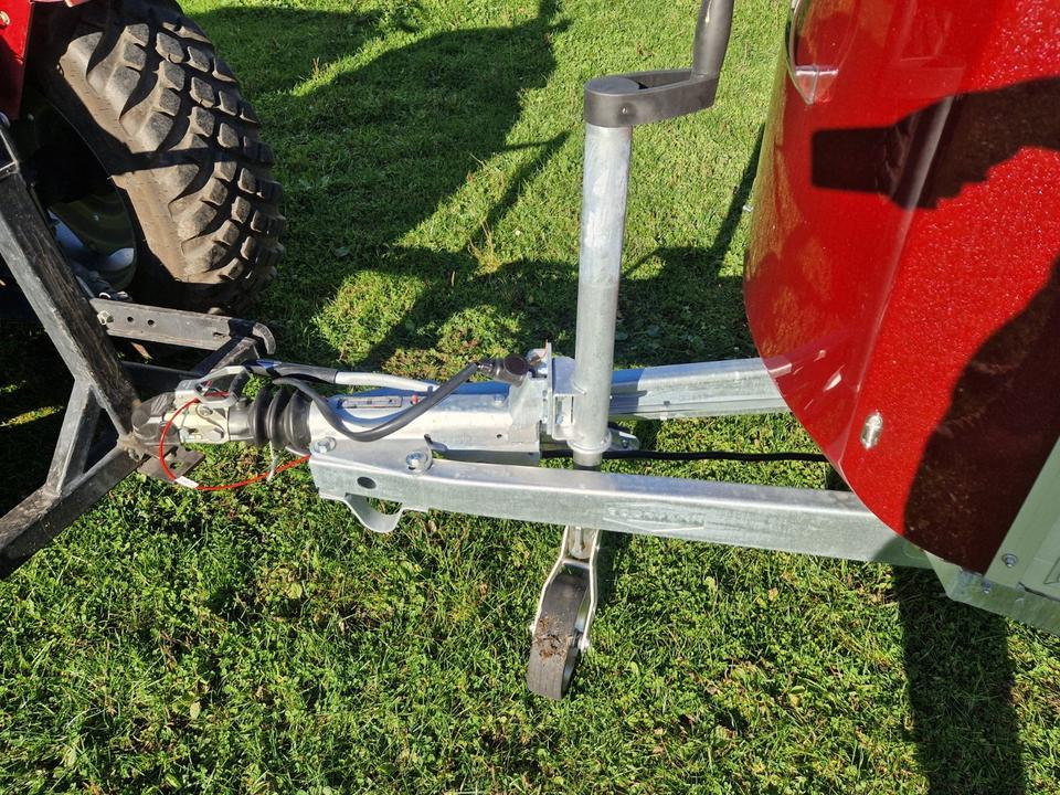 Böckmann Pferdeanhänger Champion R, SaKa., 100 km/h - Pferdeanhänger: das Bild 5 Böckmann Pferdeanhänger Champion R, SaKa., 100 km/h - Pferdeanhänger: das Bild 5