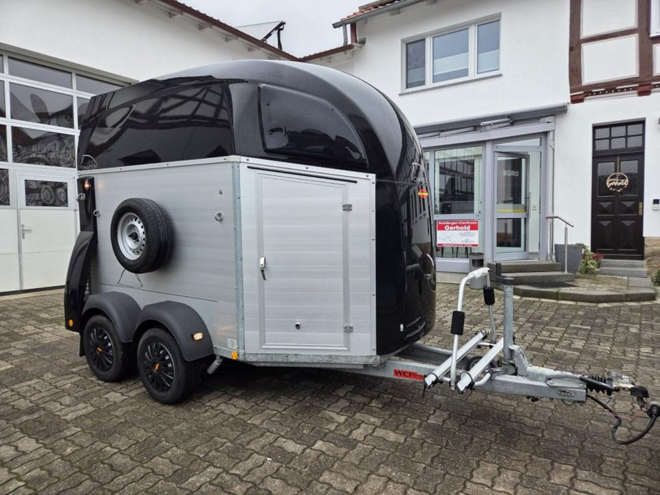 Böckmann Pferdeanhänger Champion R SaKa. WCF-Fahrwerk 100 km/h - Pferdeanhänger: das Bild 2 Böckmann Pferdeanhänger Champion R SaKa. WCF-Fahrwerk 100 km/h - Pferdeanhänger: das Bild 2