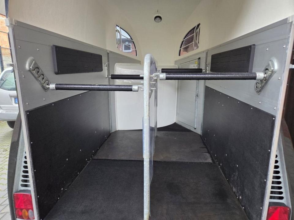 Böckmann Pferdeanhänger Champion R SaKa. WCF-Fahrwerk 100 km/h - Pferdeanhänger: das Bild 5 Böckmann Pferdeanhänger Champion R SaKa. WCF-Fahrwerk 100 km/h - Pferdeanhänger: das Bild 5