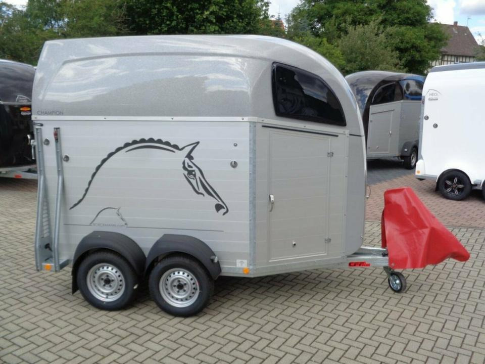 Böckmann Pferdeanhänger Champion R Sattelkammer Aluboden - Pferdeanhänger: das Bild 2 Böckmann Pferdeanhänger Champion R Sattelkammer Aluboden - Pferdeanhänger: das Bild 2