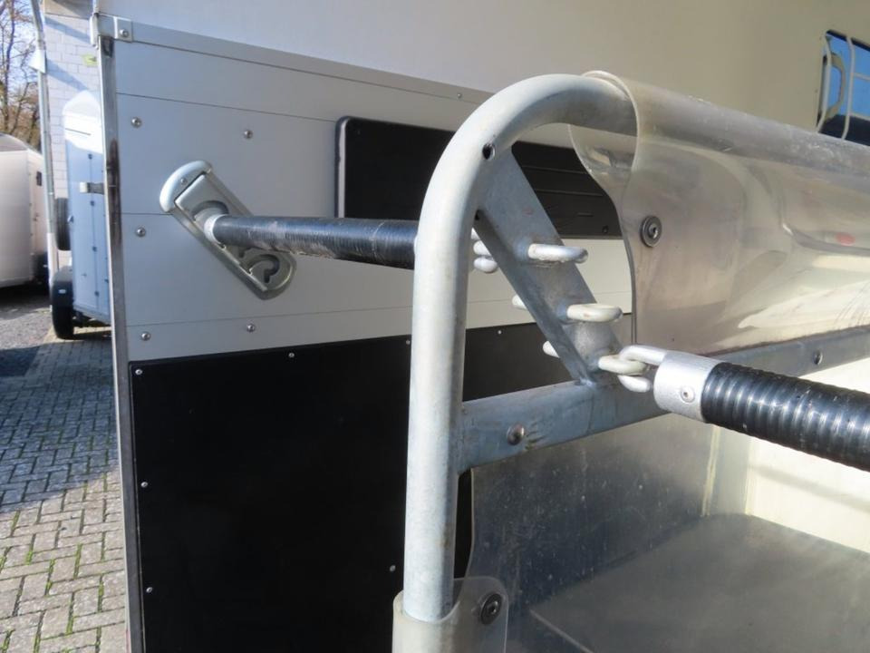 Böckmann, Pferdeanhänger, Champion R, top, SaKa. 100 km/h - Pferdeanhänger: das Bild 4 Böckmann, Pferdeanhänger, Champion R, top, SaKa. 100 km/h - Pferdeanhänger: das Bild 4