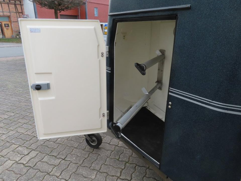 Böckmann Pferdeanhänger, Comfort, Alub. Sattelk. 100 km/h - Pferdeanhänger: das Bild 2 Böckmann Pferdeanhänger, Comfort, Alub. Sattelk. 100 km/h - Pferdeanhänger: das Bild 2