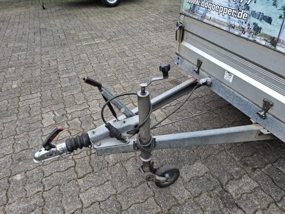 Humbaur PKW-Anhänger, 1,6 t Tandem Stirnwandklappe Kofferanhänger - Koffer Anhänger: das Bild 3 Humbaur PKW-Anhänger, 1,6 t Tandem Stirnwandklappe Kofferanhänger - Koffer Anhänger: das Bild 3