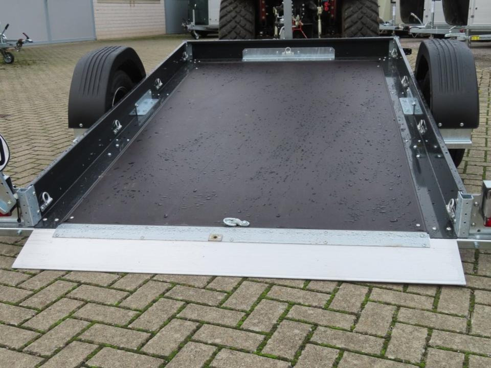 PKW Absenkanhänger, Unsinn, 750 kg, ungebremst, 100 km/h - PKW Anhänger: das Bild 2 PKW Absenkanhänger, Unsinn, 750 kg, ungebremst, 100 km/h - PKW Anhänger: das Bild 2