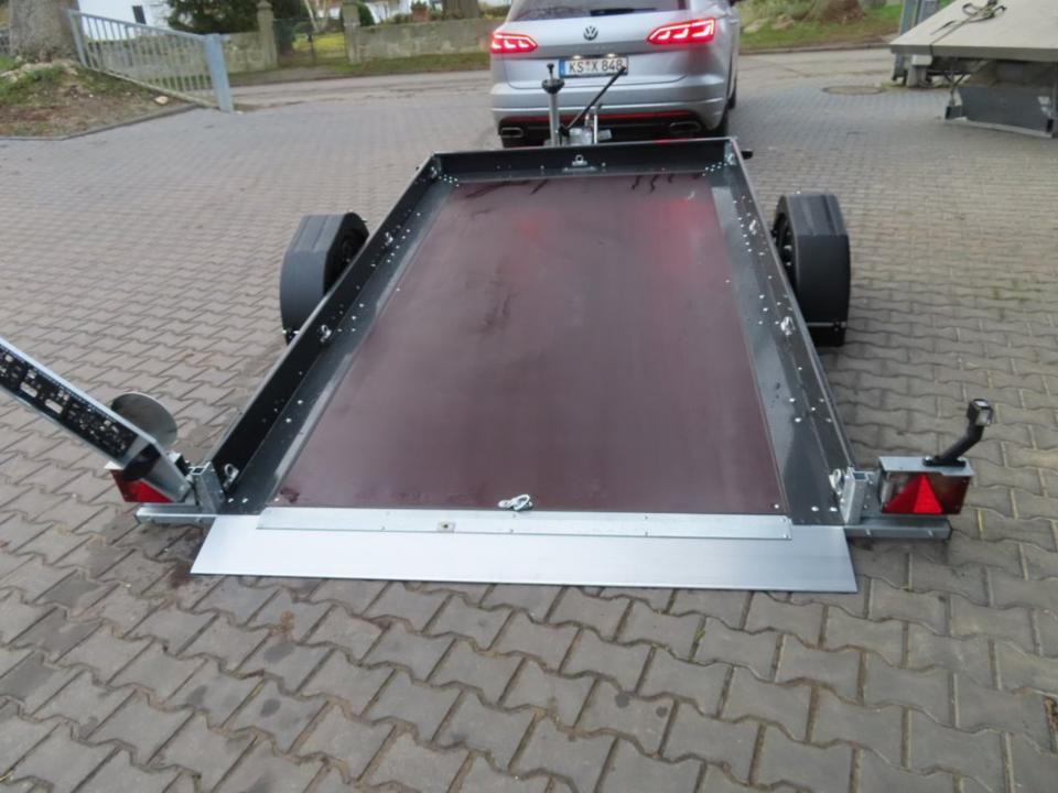 PKW Anhänger PKW Anhänger, Unsinn, Absenkanhänger UA 3118-18-13, 100 km/h: das Bild 9