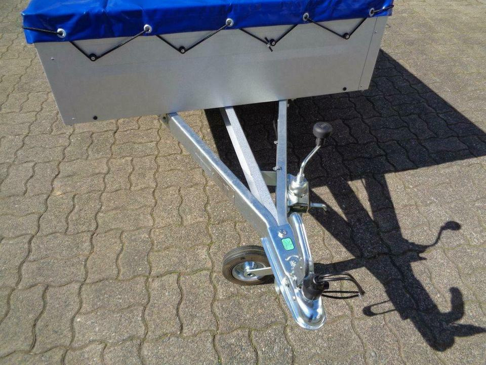 TPV PKW-Anhänger 750 kg Flachplane Stützen - PKW Anhänger: das Bild 3 TPV PKW-Anhänger 750 kg Flachplane Stützen - PKW Anhänger: das Bild 3