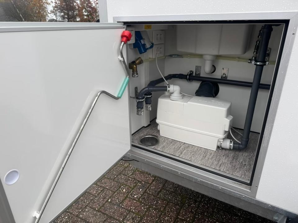 Toilettenwagen WC Wagen Klowagen Mieten Leihen - Wohncontainer, Anhänger: das Bild 5 Toilettenwagen WC Wagen Klowagen Mieten Leihen - Wohncontainer, Anhänger: das Bild 5