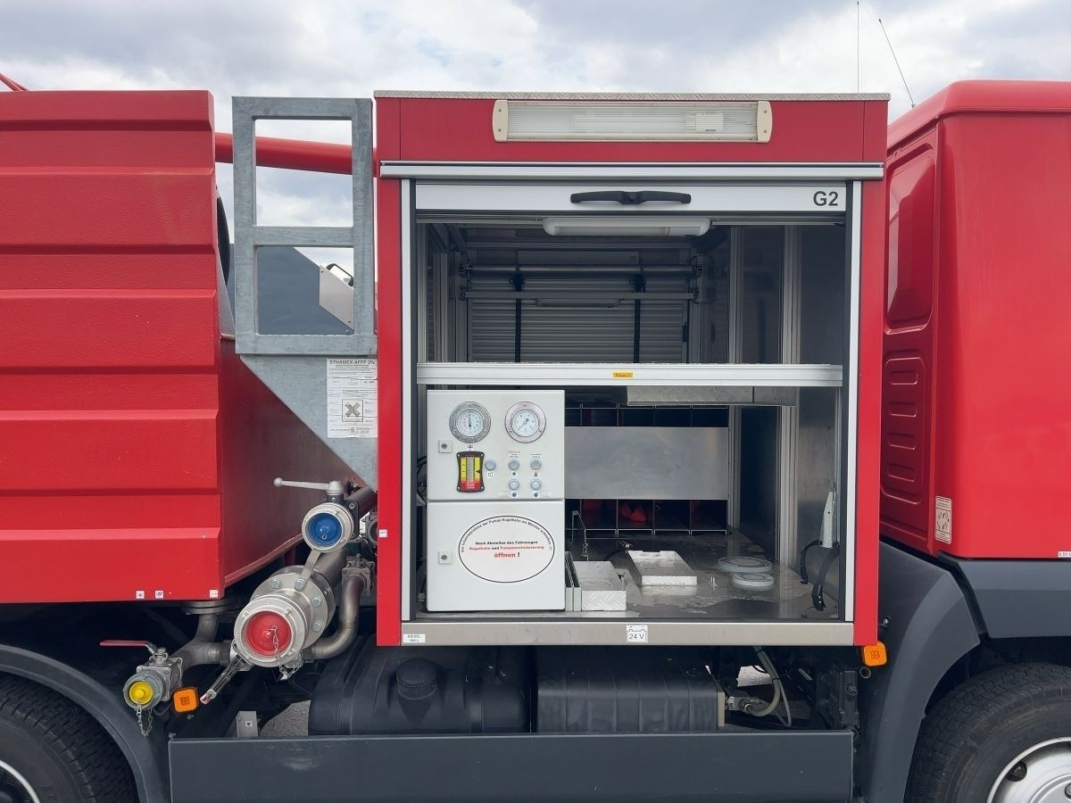 LKW MAN LE 8150 4x2 Löschfahrzeug/Feuerwehr/Wassertank: das Bild 14