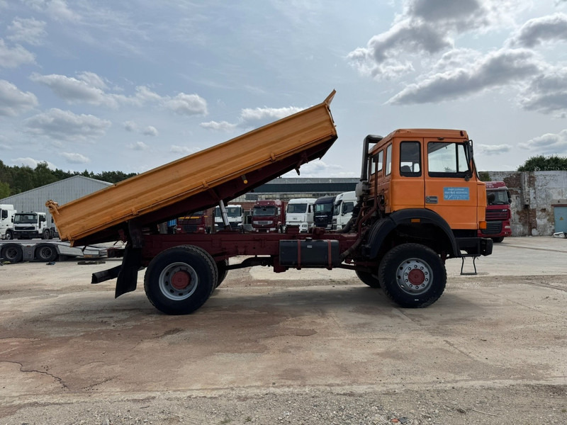 Iveco Magirus 170 - 23 (4X4 / GRAND PONT / LAMES / POMPE MANUELLE) - Kipper: das Bild 4 Iveco Magirus 170 - 23 (4X4 / GRAND PONT / LAMES / POMPE MANUELLE) - Kipper: das Bild 4