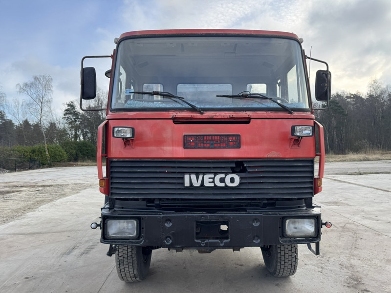 Iveco Magirus 180-23 (GRAND PONT / 4X4 / LAMES / POMPE MANUELLE) - Kipper: das Bild 2 Iveco Magirus 180-23 (GRAND PONT / 4X4 / LAMES / POMPE MANUELLE) - Kipper: das Bild 2