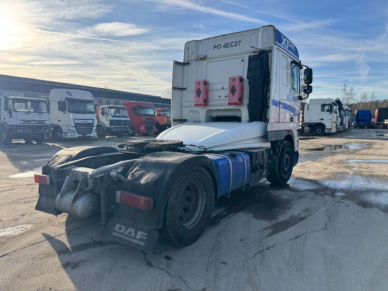 DAF 105 XF 460 Space Cab (MANUAL GEARBOX / BOITE MANUELLE / 2011) - Sattelzugmaschine: das Bild 5 DAF 105 XF 460 Space Cab (MANUAL GEARBOX / BOITE MANUELLE / 2011) - Sattelzugmaschine: das Bild 5