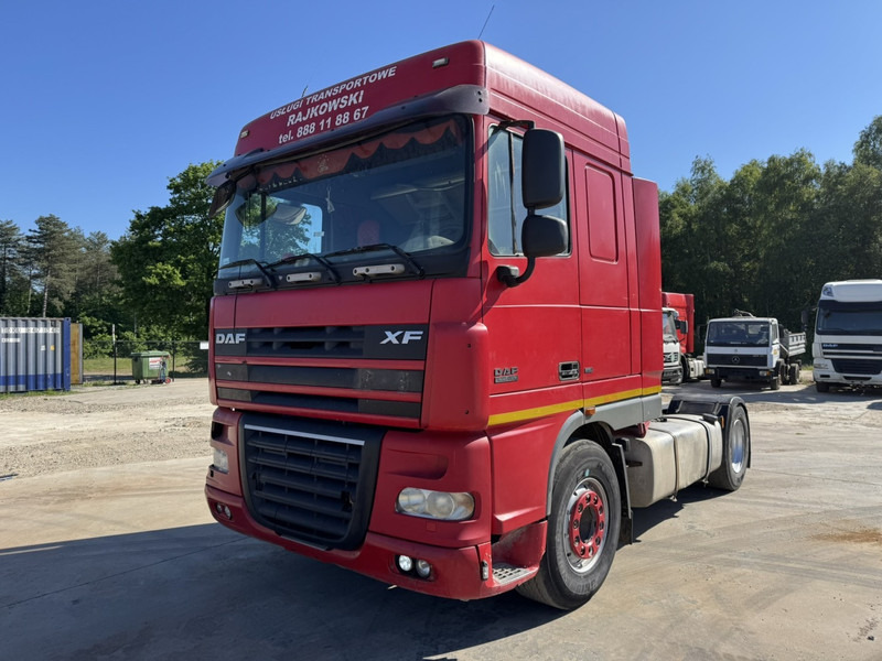 DAF 105 XF 460 Space Cab (MANUAL GEARBOX / BOITE MANUELLE / PTO / HYDRAULIC) - Sattelzugmaschine: das Bild 1 DAF 105 XF 460 Space Cab (MANUAL GEARBOX / BOITE MANUELLE / PTO / HYDRAULIC) - Sattelzugmaschine: das Bild 1