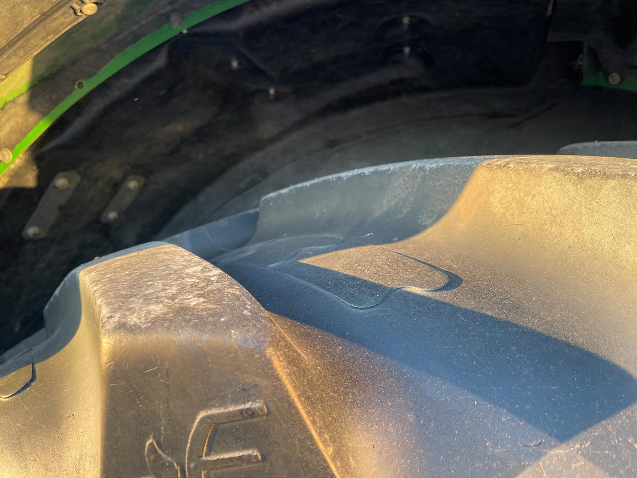 JOHN DEERE 6210 R - Traktor: das Bild 5 JOHN DEERE 6210 R - Traktor: das Bild 5