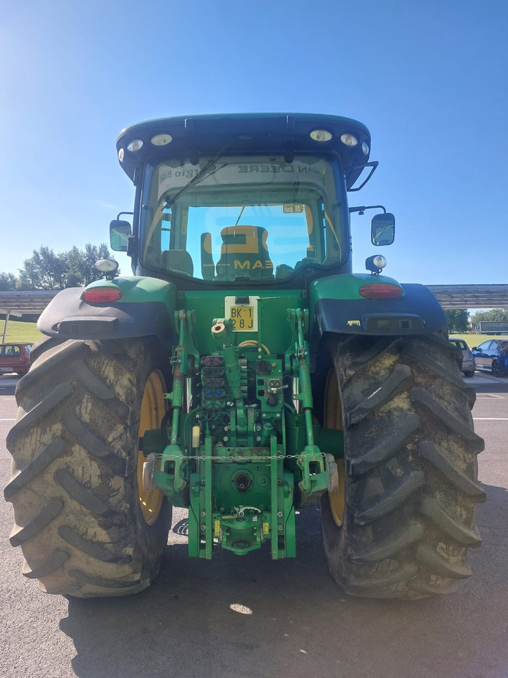 JOHN DEERE 7230 R - Traktor: das Bild 4 JOHN DEERE 7230 R - Traktor: das Bild 4