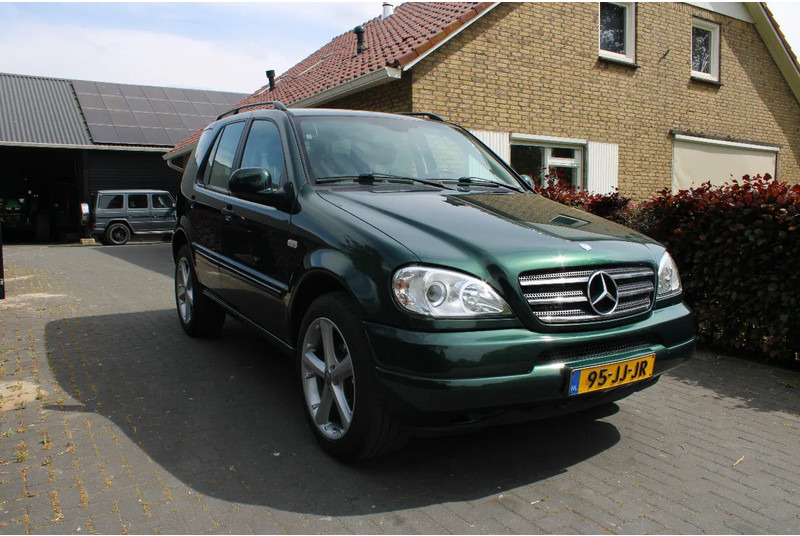 Mercedes-Benz M-Klasse ML 320 - SUV/ Geländewagen: das Bild 1 Mercedes-Benz M-Klasse ML 320 - SUV/ Geländewagen: das Bild 1