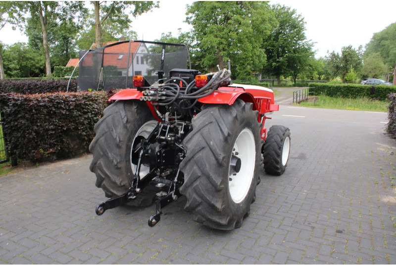 Steyr 8075 AS - Traktor: das Bild 5 Steyr 8075 AS - Traktor: das Bild 5