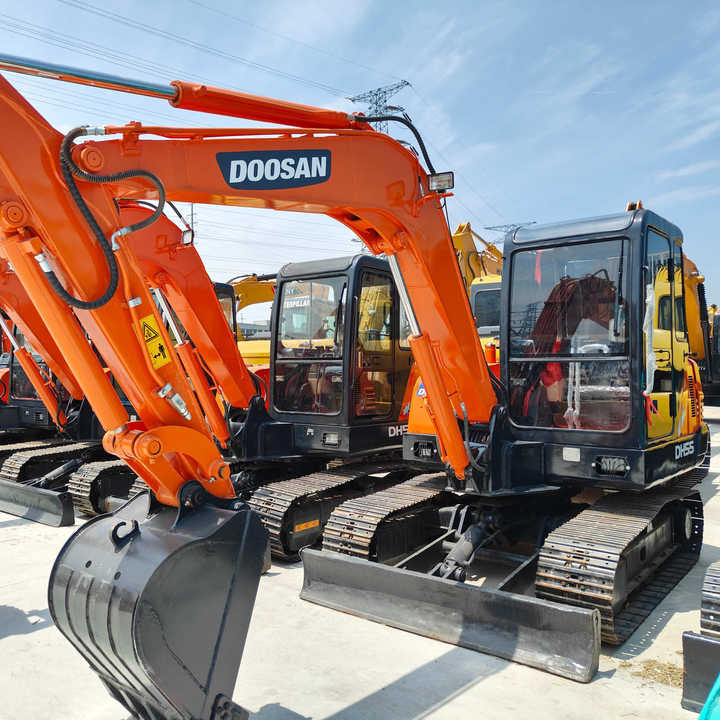 90% New Mini Excavator Doosan DH55, 5-Ton Mini Used Doosan Excavator with Low Price and Good Quality - Minibagger: das Bild 1 90% New Mini Excavator Doosan DH55, 5-Ton Mini Used Doosan Excavator with Low Price and Good Quality - Minibagger: das Bild 1