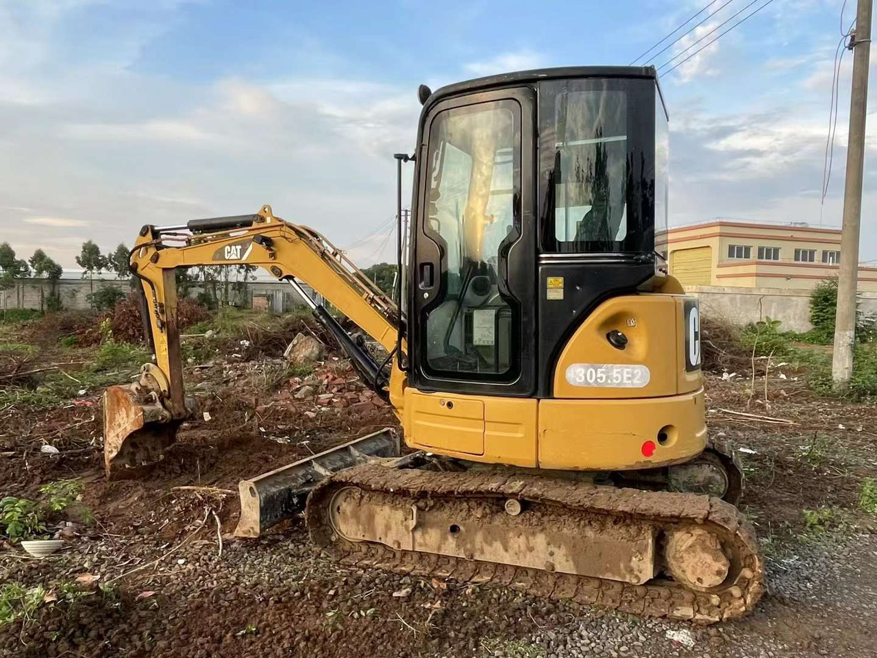 CATERPILLAR 303.5e - Minibagger: das Bild 1 CATERPILLAR 303.5e - Minibagger: das Bild 1