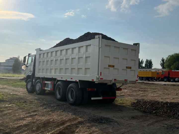 Kipper Good Performance Howo Brand 8*4 Dump Truck  Used Howo 371 375 400 Horsepower 6*4 8*4 Wheels on Sale: das Bild 6