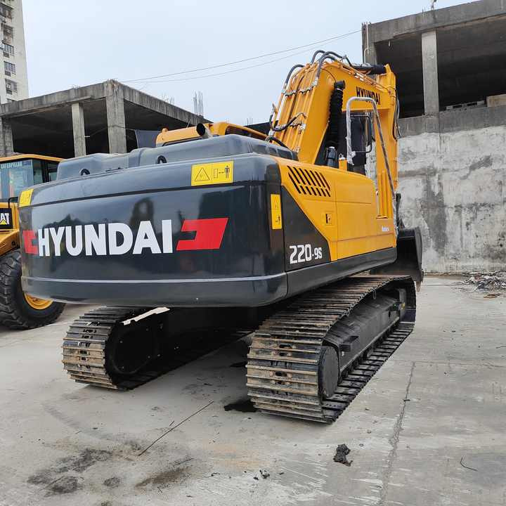 Hyundai Digger 220lc-9s Second Hand Korea Made High Performance Machine Hyundai Excavator for Sale - Kettenbagger: das Bild 5 Hyundai Digger 220lc-9s Second Hand Korea Made High Performance Machine Hyundai Excavator for Sale - Kettenbagger: das Bild 5