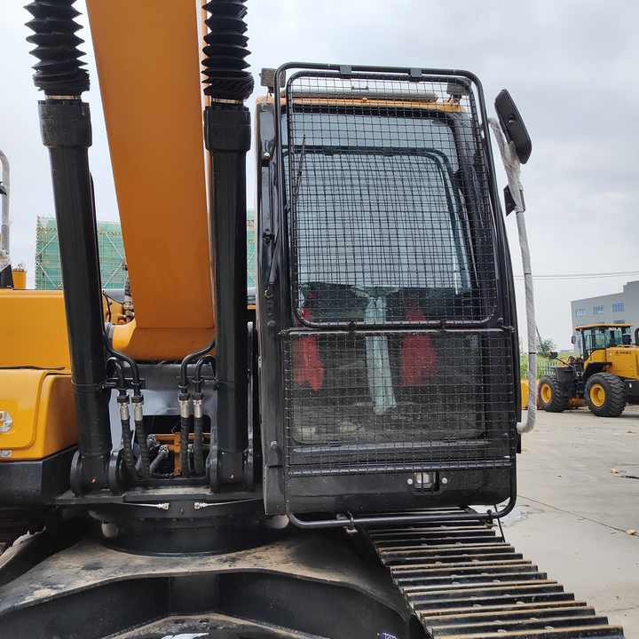 Hyundai Digger 220lc-9s Second Hand Korea Made High Performance Machine Hyundai Excavator for Sale - Kettenbagger: das Bild 3 Hyundai Digger 220lc-9s Second Hand Korea Made High Performance Machine Hyundai Excavator for Sale - Kettenbagger: das Bild 3