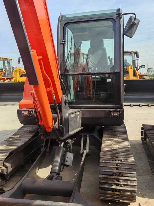 Used Digger DOOSAN DX60 Construction Machinery Construction Digger Used DOOSAN DX60 Cheap Excavator - Kettenbagger: das Bild 3 Used Digger DOOSAN DX60 Construction Machinery Construction Digger Used DOOSAN DX60 Cheap Excavator - Kettenbagger: das Bild 3