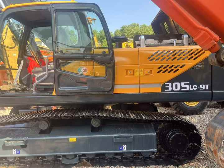 Used HYUNDAI 305LC-9T Crawler Excavator with Good Performance Hyundai30 Tons Earthmoving Machinery with Low Price On-sale - Kettenbagger: das Bild 4 Used HYUNDAI 305LC-9T Crawler Excavator with Good Performance Hyundai30 Tons Earthmoving Machinery with Low Price On-sale - Kettenbagger: das Bild 4