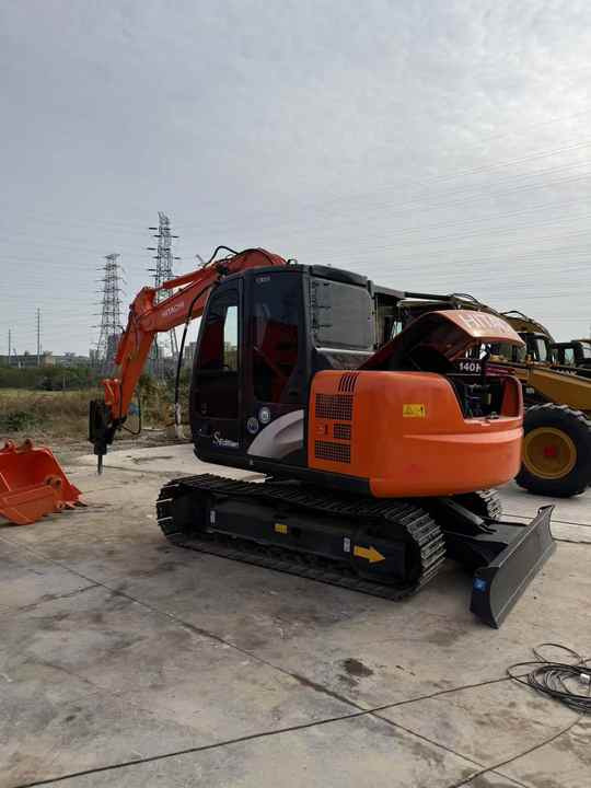 Used Hitachi Earth Moving Machine Zaxis70 Second Hand Small Size Mini Diggers Used Hitachi Mini Excavators Zx55 Zx50 Zx60 Zx70 - Bagger: das Bild 5 Used Hitachi Earth Moving Machine Zaxis70 Second Hand Small Size Mini Diggers Used Hitachi Mini Excavators Zx55 Zx50 Zx60 Zx70 - Bagger: das Bild 5