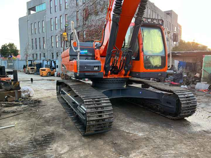 Used Large Doosan DX340 Excavator Original DX340-9 Used Excavator 34 Tons DX340lc-9c Hydraulic Excavator Sold Well - Bagger: das Bild 5 Used Large Doosan DX340 Excavator Original DX340-9 Used Excavator 34 Tons DX340lc-9c Hydraulic Excavator Sold Well - Bagger: das Bild 5