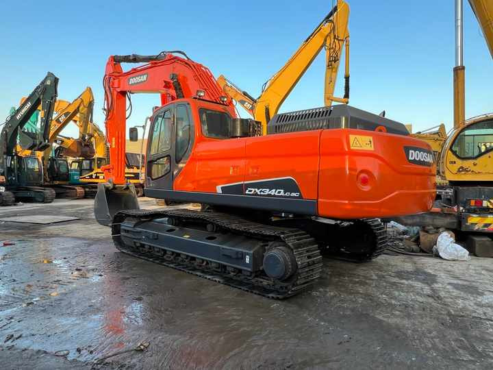Used Large Doosan DX340 Excavator Original DX340-9 Used Excavator 34 Tons DX340lc-9c Hydraulic Excavator Sold Well - Bagger: das Bild 2 Used Large Doosan DX340 Excavator Original DX340-9 Used Excavator 34 Tons DX340lc-9c Hydraulic Excavator Sold Well - Bagger: das Bild 2