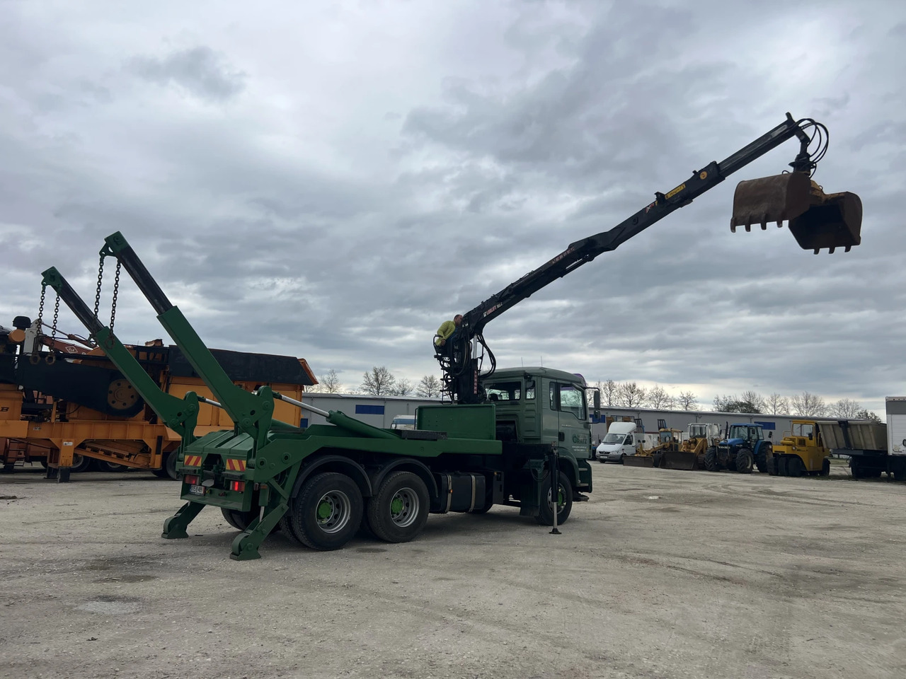 Man Tga 6х4, Кран-Z, Мултилифт - Absetzkipper, Autokran: das Bild 3 Man Tga 6х4, Кран-Z, Мултилифт - Absetzkipper, Autokran: das Bild 3