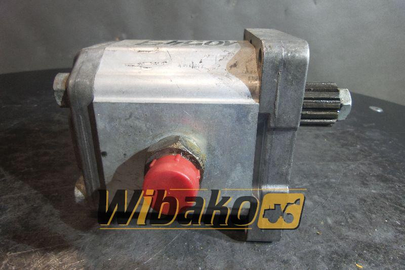 Gear pump Lamborghini MLPS/C/220/C 27/09/99 - Hydraulikpumpe für Baumaschine: das Bild 2 Gear pump Lamborghini MLPS/C/220/C 27/09/99 - Hydraulikpumpe für Baumaschine: das Bild 2