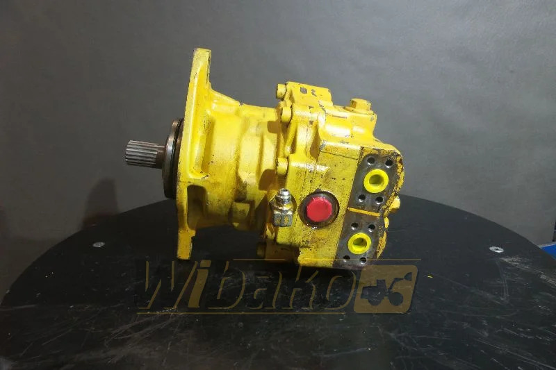 Komatsu PC210LC-5 - Hydraulikmotor für Baumaschine: das Bild 1 Komatsu PC210LC-5 - Hydraulikmotor für Baumaschine: das Bild 1