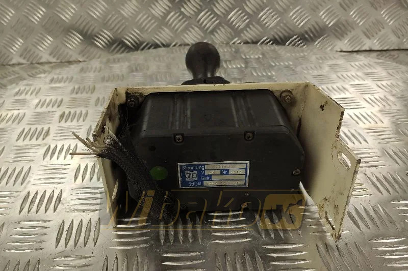 ZF VTS-3 6006035003 - Hydraulik ventil für Baumaschine: das Bild 1 ZF VTS-3 6006035003 - Hydraulik ventil für Baumaschine: das Bild 1