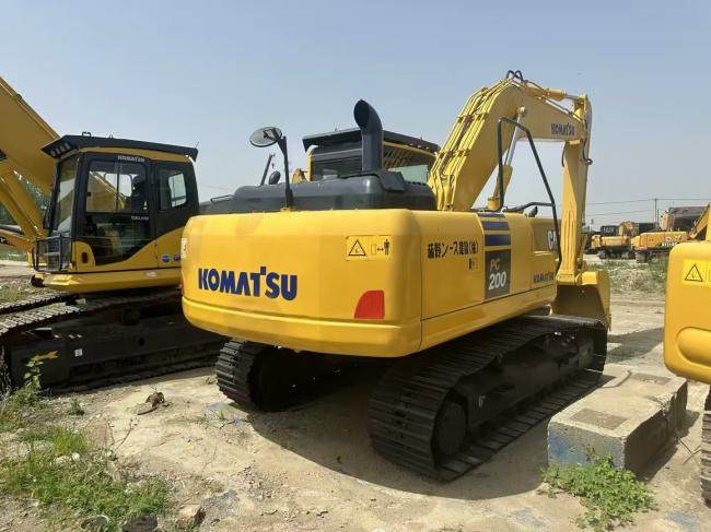 KOMATSU 200-8 - Kettenbagger: das Bild 4 KOMATSU 200-8 - Kettenbagger: das Bild 4