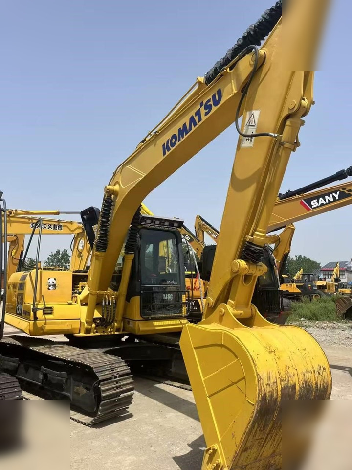 KOMATSU PC130-7 - Kettenbagger: das Bild 1 KOMATSU PC130-7 - Kettenbagger: das Bild 1