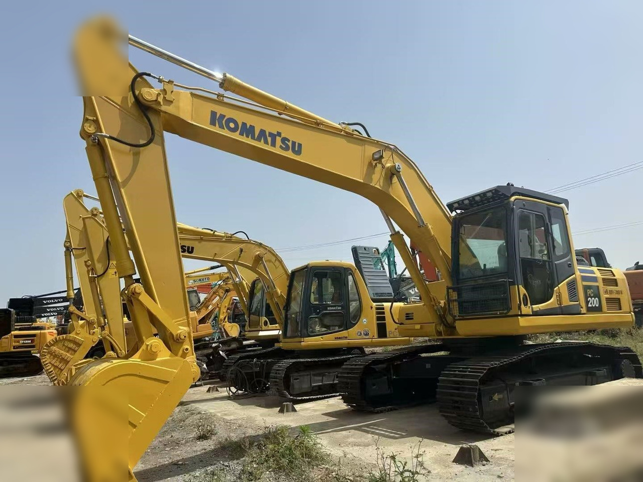 KOMATSU PC200-8 - Kettenbagger: das Bild 1 KOMATSU PC200-8 - Kettenbagger: das Bild 1