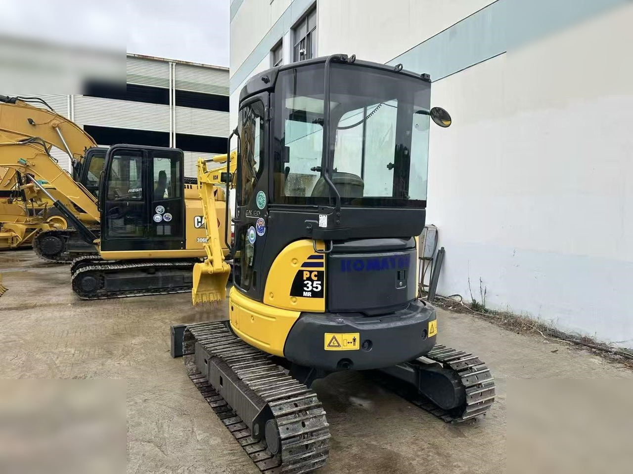 KOMATSU PC35MR - Minibagger: das Bild 2 KOMATSU PC35MR - Minibagger: das Bild 2