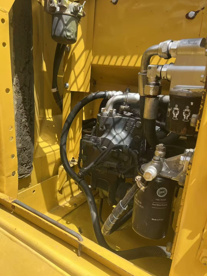 KOMATSU pc130-7 - Kettenbagger: das Bild 3 KOMATSU pc130-7 - Kettenbagger: das Bild 3