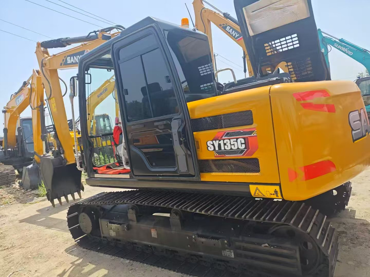 SANY 135C - Kettenbagger: das Bild 2 SANY 135C - Kettenbagger: das Bild 2