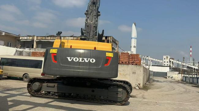 VOLVO EC480 - Kettenbagger: das Bild 2 VOLVO EC480 - Kettenbagger: das Bild 2