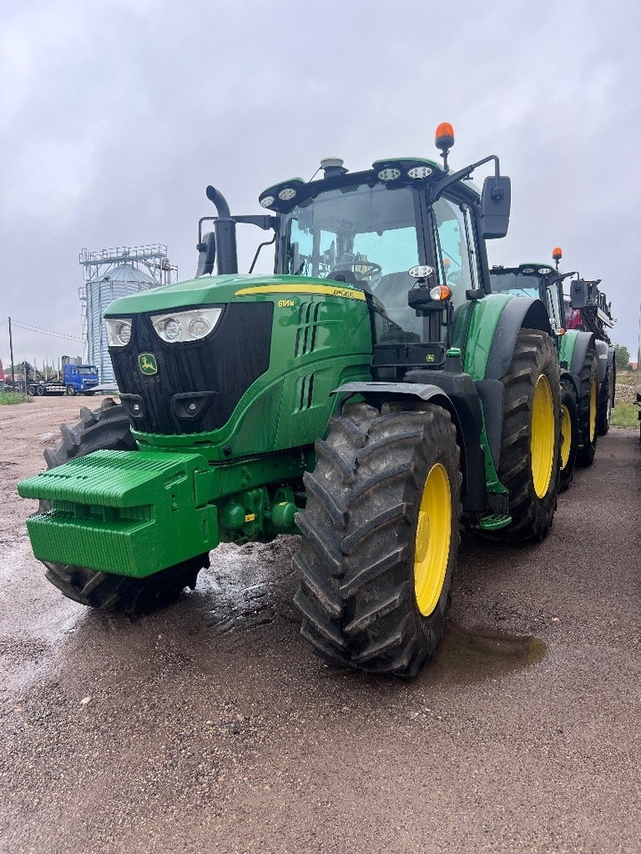 John Deere 6195M - Traktor: das Bild 1 John Deere 6195M - Traktor: das Bild 1