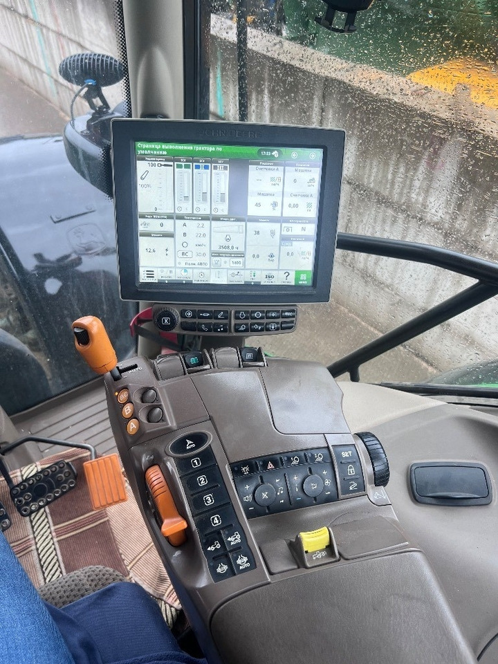 John Deere 6215 R Ultimate - Traktor: das Bild 4 John Deere 6215 R Ultimate - Traktor: das Bild 4