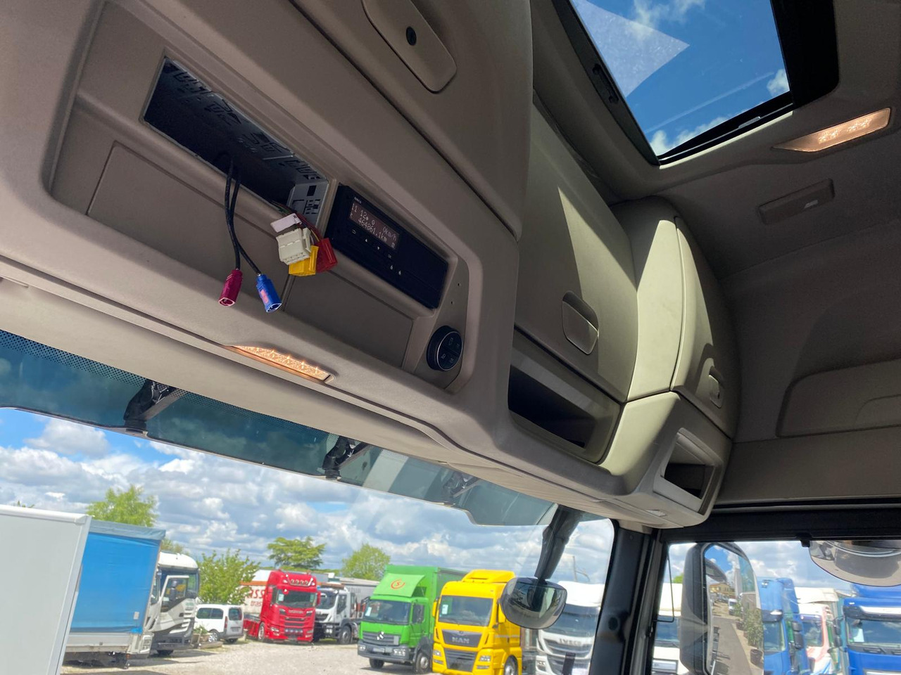 Containerwagen/ Wechselfahrgestell LKW IVECO S-WAY AS260S48: das Bild 16