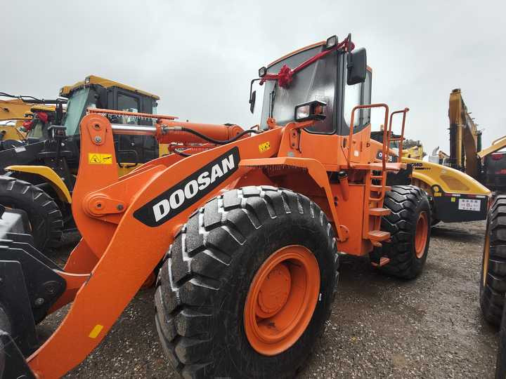 Doosan DL505-9c Loader with High Performance and Cheap Price Used Construction Machinery Export - Radlader: das Bild 2 Doosan DL505-9c Loader with High Performance and Cheap Price Used Construction Machinery Export - Radlader: das Bild 2