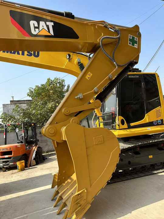 Good Condition Used CAT Excavator Japan 330D Original Used Excavator Cat 330D in Stock - Kettenbagger: das Bild 5 Good Condition Used CAT Excavator Japan 330D Original Used Excavator Cat 330D in Stock - Kettenbagger: das Bild 5