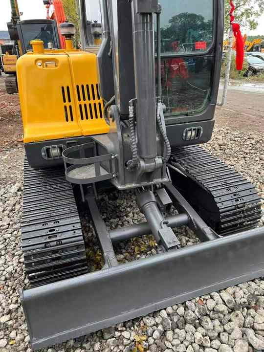 High Quality Used Volvo EC60D Excavator for Sale 6 Ton Compact Machine, Excellent Condition, Ready for Work! - Minibagger: das Bild 5 High Quality Used Volvo EC60D Excavator for Sale 6 Ton Compact Machine, Excellent Condition, Ready for Work! - Minibagger: das Bild 5