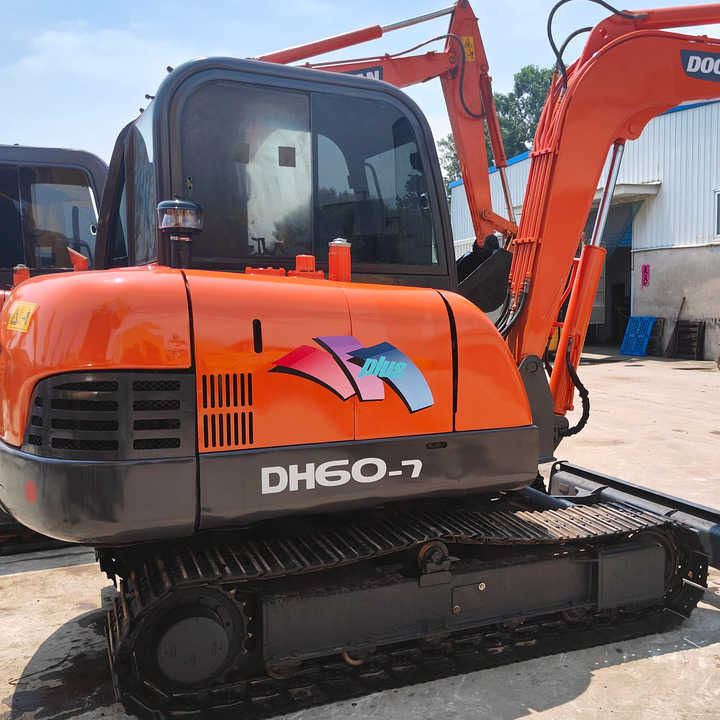 Original Second-hand Doosan DH60-7 Excavator Is in Good Condition Strong and Simple Maintenance - Kettenbagger: das Bild 2 Original Second-hand Doosan DH60-7 Excavator Is in Good Condition Strong and Simple Maintenance - Kettenbagger: das Bild 2