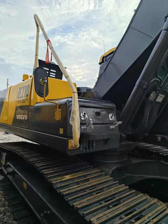 USED KOREA BRAND VOLVO EC210 EXCAVATOR for SALE - Kettenbagger: das Bild 4 USED KOREA BRAND VOLVO EC210 EXCAVATOR for SALE - Kettenbagger: das Bild 4